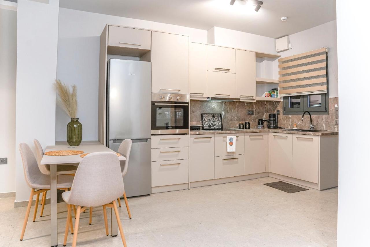 Quattro Luxury Apartments Trikala  Bagian luar foto